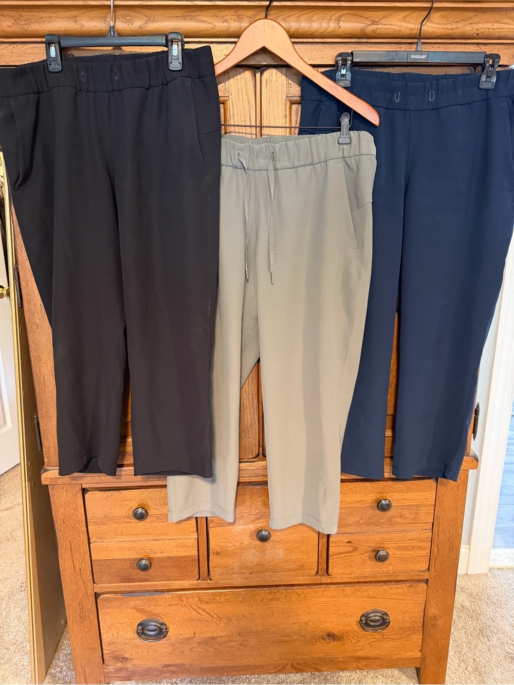 Lululemon Women’s Size 10 Cropped Relaxed-Fit Pants 3-Pair Bundle Black Navy Gra